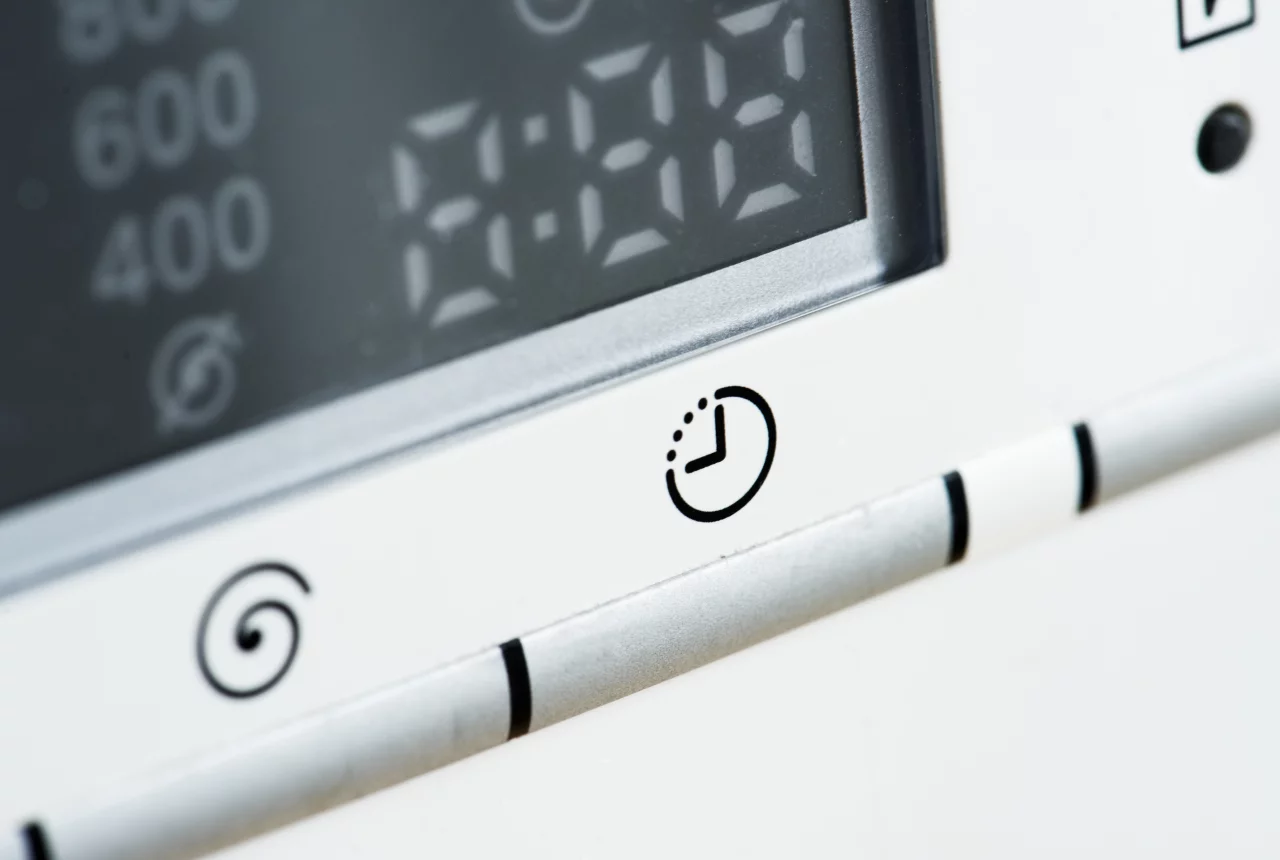 Climate Control, VPD and Airflow in CEA Systems